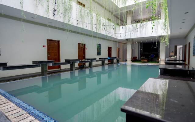 Super OYO Capital O 293 Mutiara Hijau Suites Syariah