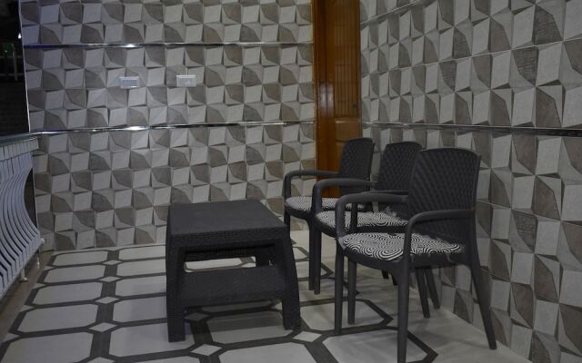 Dream Land Hotel