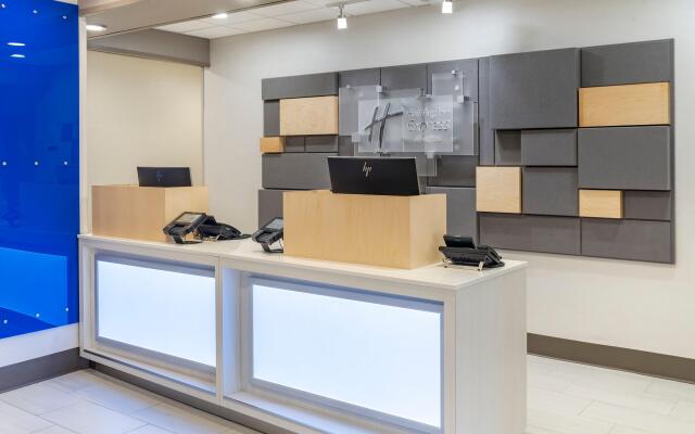 Holiday Inn Express Hotel & Suites Albuquerque Midtown by IHG