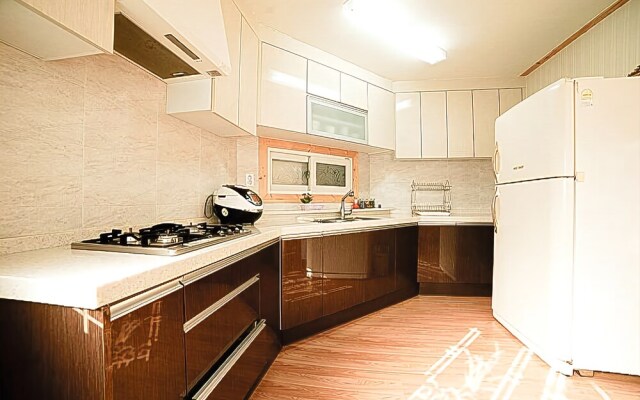 Ganghwa Manisan Hyu Pension