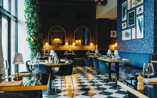 The Chesterton Hotel