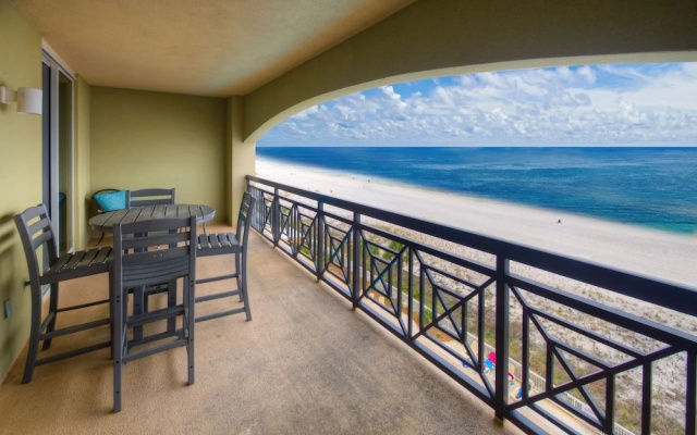 Azure 606 4 Bedroom Condo