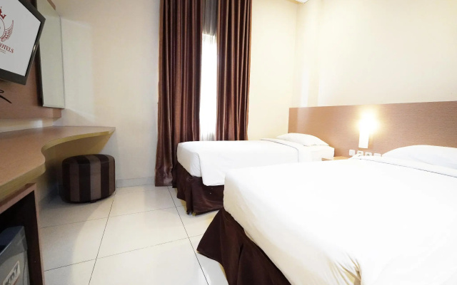 Sutan Raja Hotel Cirebon – Guest Rooms – Cirebon