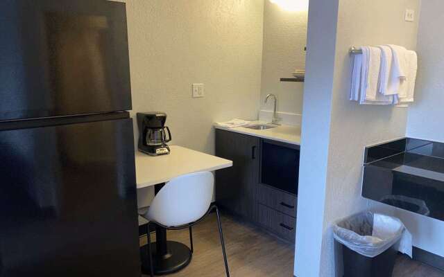 Studio 6 Albuquerque, NM – Midtown