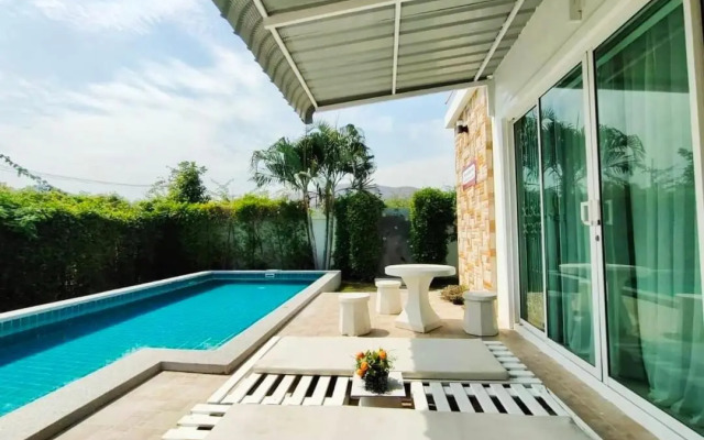 บ้านคาราโอเกะ พูลวิลล่า หัวหิน 3 ห้องนอน (สระส่วนตัว พัก 2-15คน)