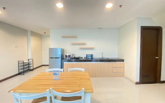 Fabulous 2Br Loft Apartment With Private Bathub At El Royale