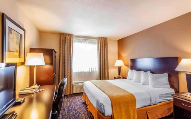 Quality Inn Near Seattle Premium Outlets Arlington