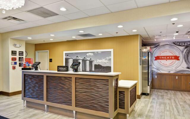 Hampton Inn & Suites Ashland