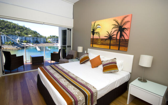 Beachside Magnetic Harbour