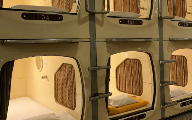 Funabashi Grand Sauna and Capsule Hotel - Caters to Men