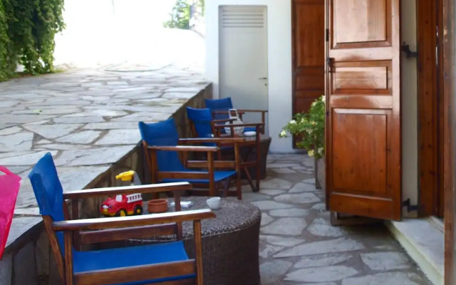 Paradeisos Double Room 3