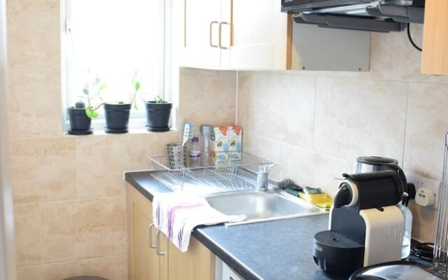 Cosy 1 Bedroom Apartment in West Kensington