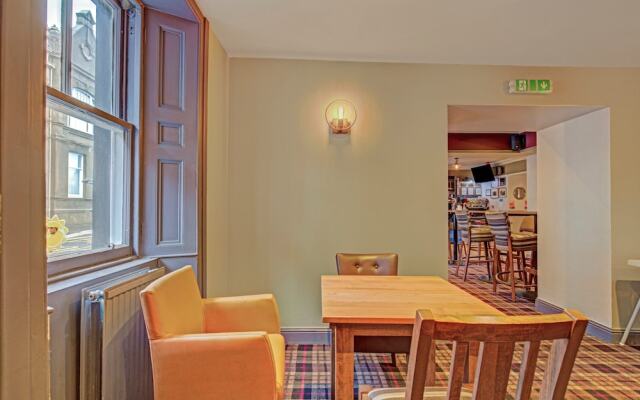 The Kinloch Arms Hotel