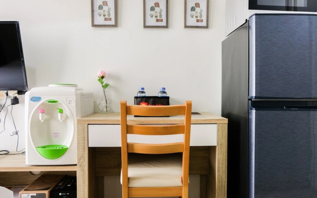 Clean and Tidy Studio Apartment at Springwood Residence