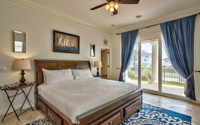 Sea Span by RedAwning