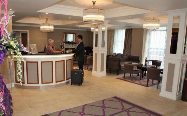 Royal Hotel