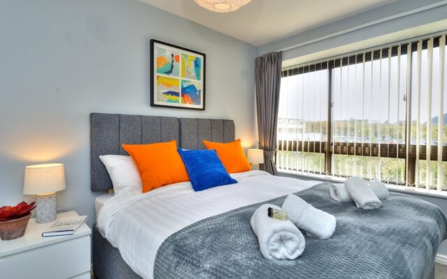 Xscape View Apartment With Balcony