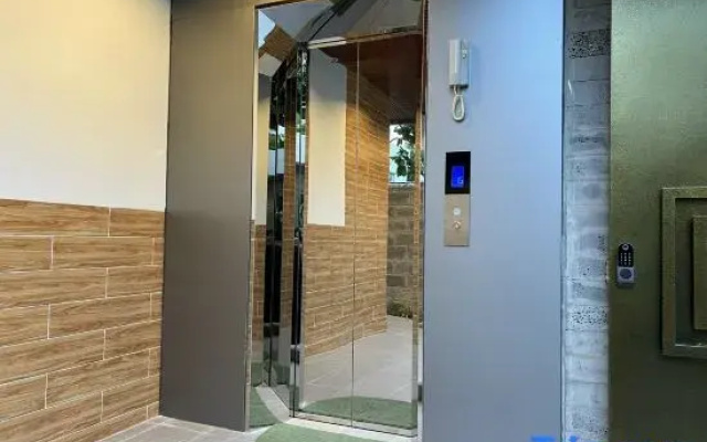 Truc Xanh Hotel & Apartment