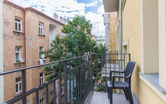 Lesser Town Apartment