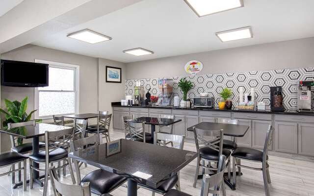 Super 8 by Wyndham Nashville West
