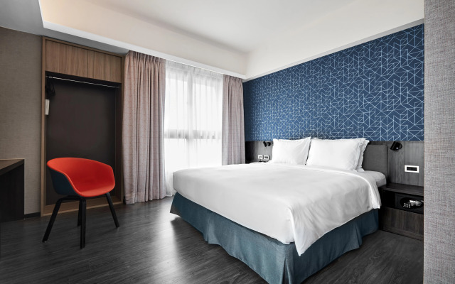 Holiday Inn Express Kaohsiung Love River by IHG