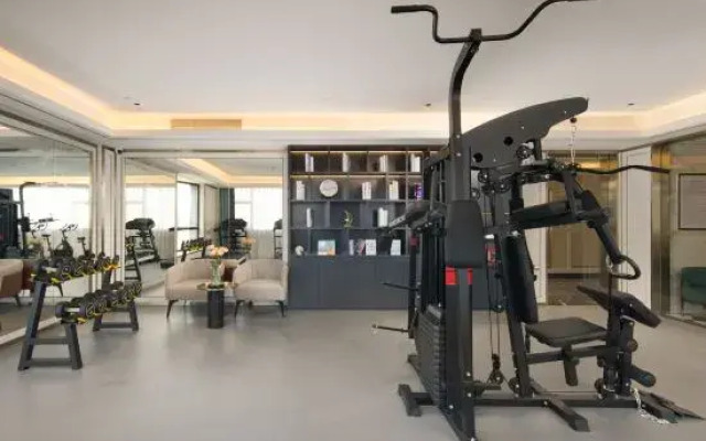 Yunfu Xinxing XANA Deluxe Hotel