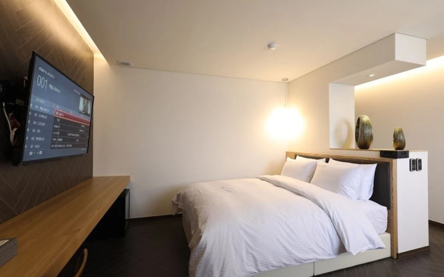 Suwon Saint Hotel