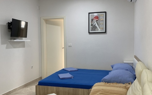 Studio Apartment Vir 2