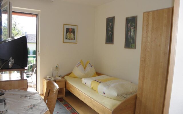 Hotel-Gasthof Stoff