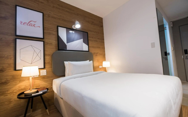 Avior Hotel