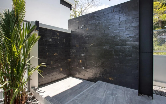 Stylish Salt Pool Villa Sunset Garden 5