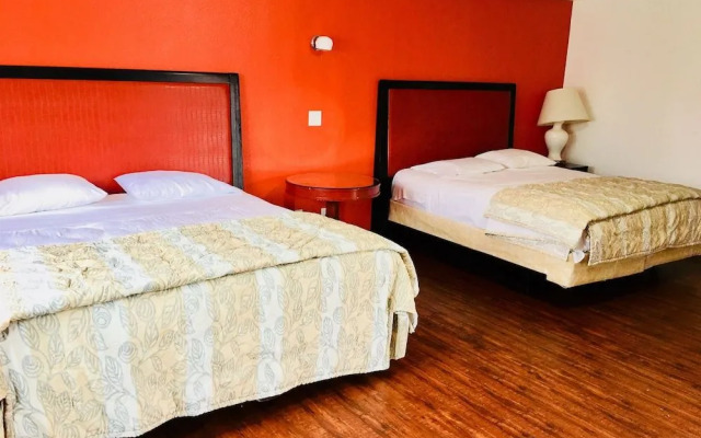 Norwalk Inn & Suites