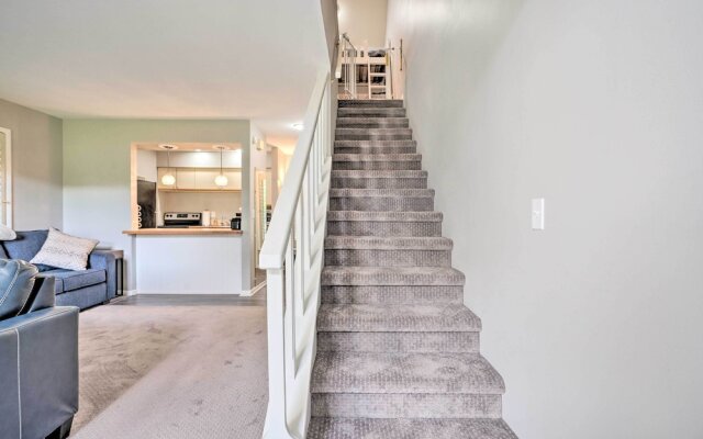 Ellicottville Townhome ~ Half Mi to Slopes!