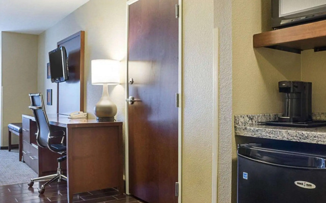 Comfort Suites Minot