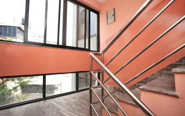 Oyo 419 Hotel Crossroads