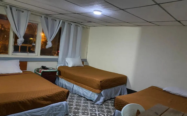 Hotel Mayestic