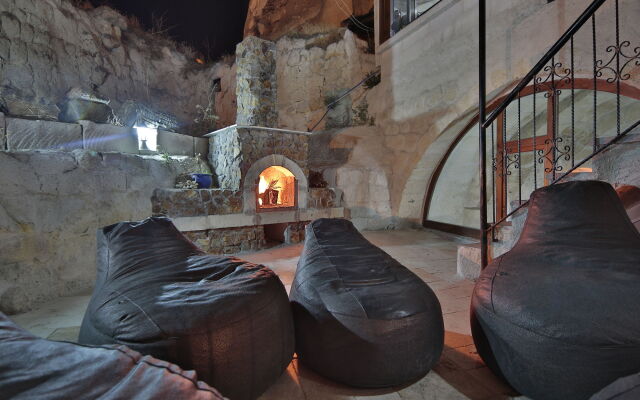 View Cave Hotel