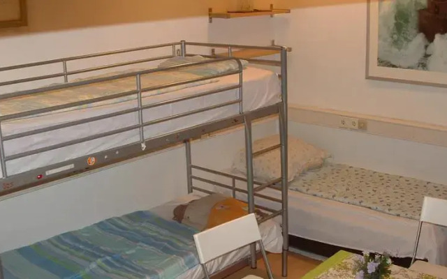 Azusa Guest House