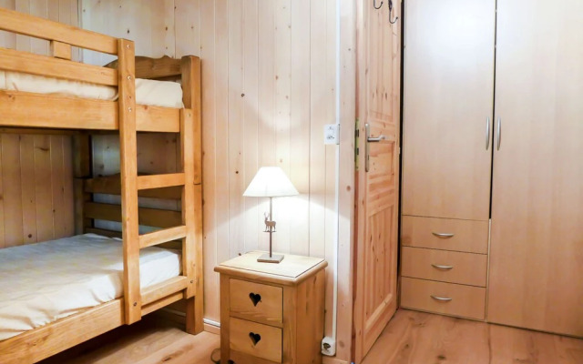 R Gina A B C D Ollon