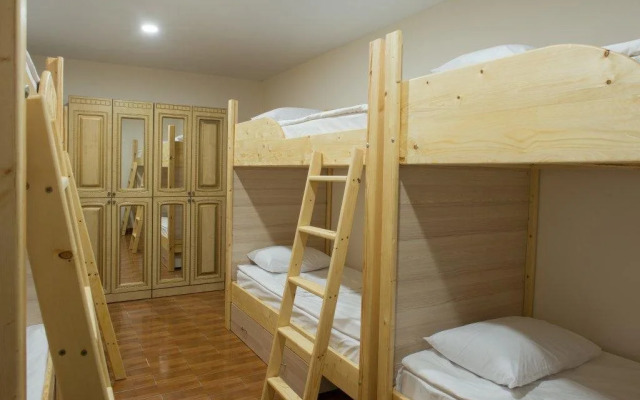Hostel S-Hotel