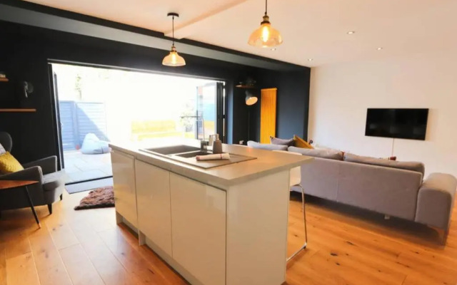 Hotwells Modern Mews with Parking