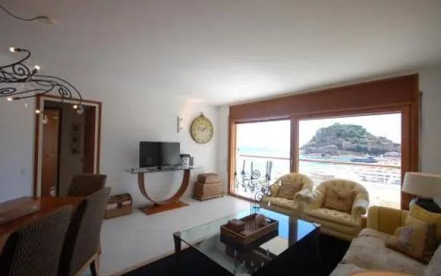 Apartment Lets Holidays Tossa de Mar Beach