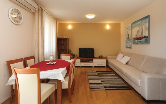 Beautiful Home in Krilo Jesenice With Wifi and 3 Bedrooms