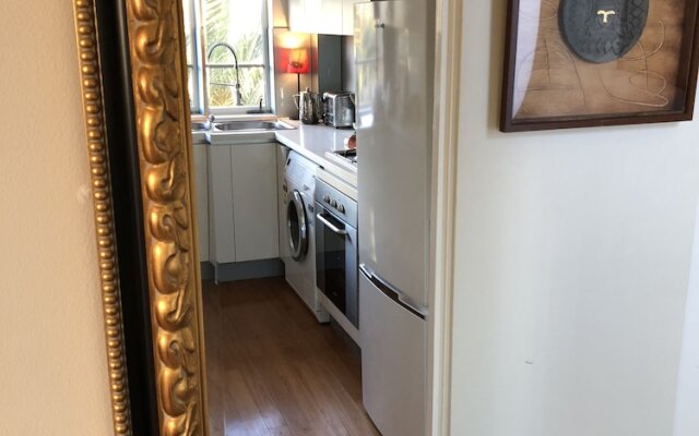 North Sydney Art Bed & Breakfast