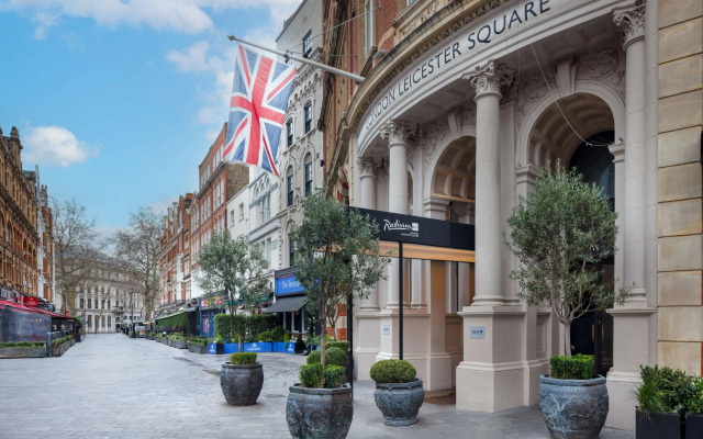 Radisson Blu Hotel, London Leicester Square