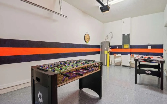 Family Friendly Four Bedrooms 5145