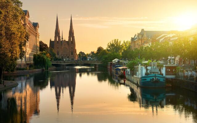 voco Strasbourg Centre The Garden by IHG