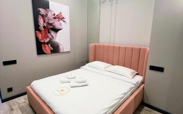 Royal apartment on Gorodotska 33 street