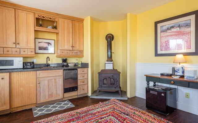 Dewey Cottage