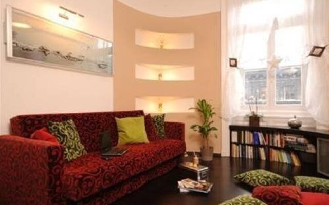 Broadway Luxury Suite